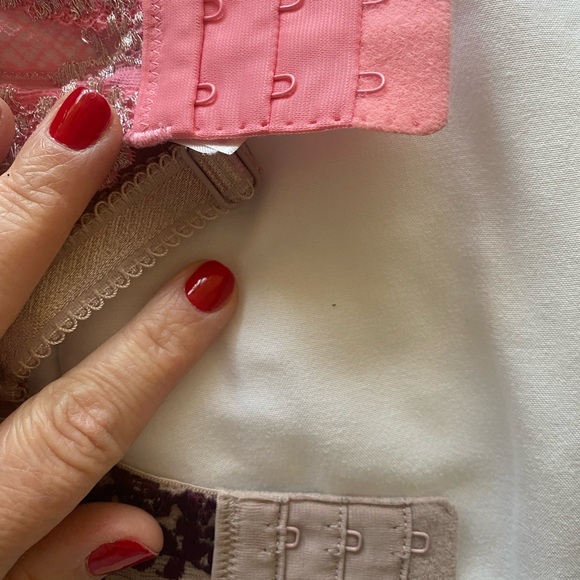 Wacoal embrace lace - two bras 38D - Picture 6 of 7